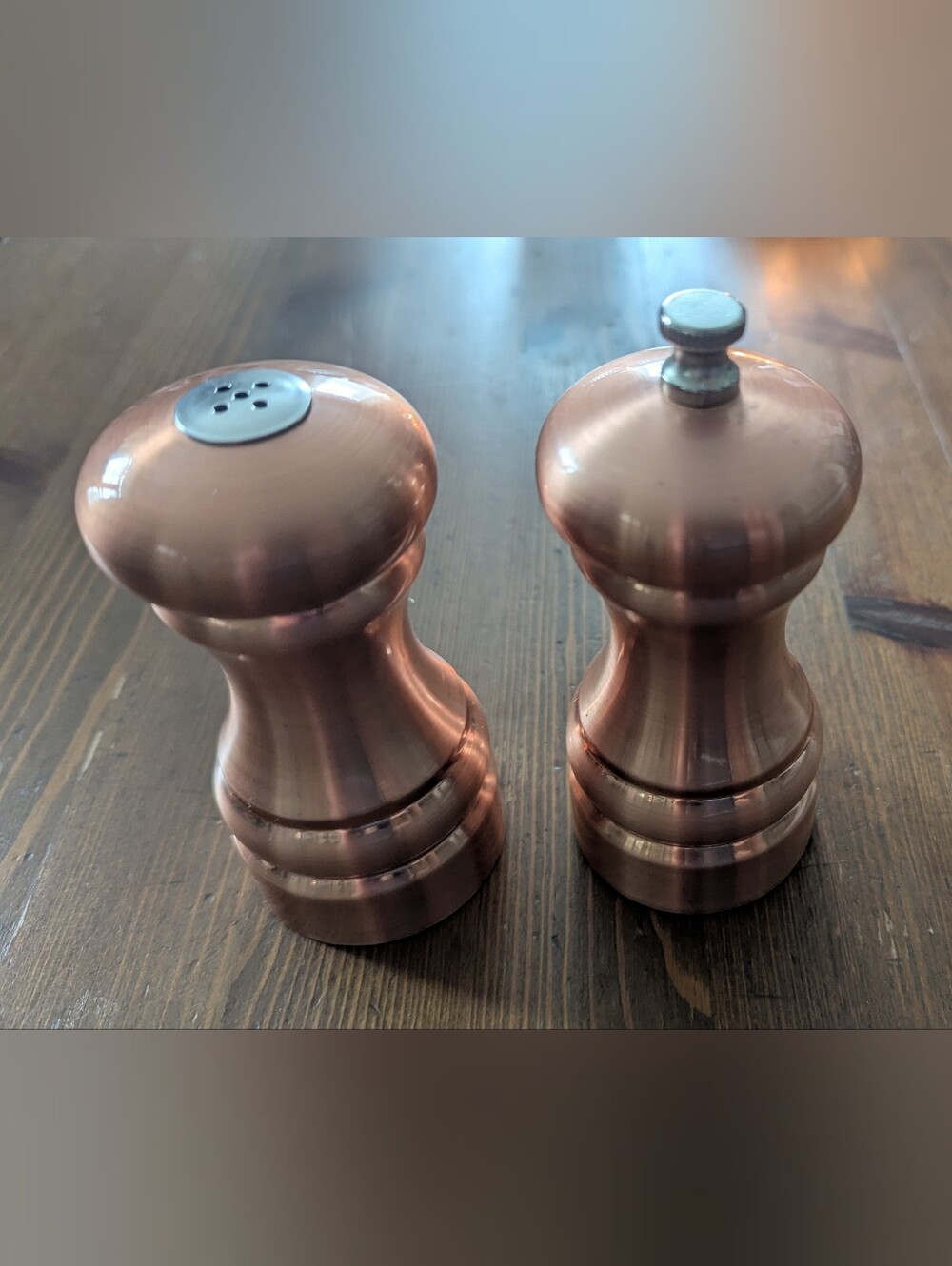 Olde Thompson Copper Tone Pepper Mill & Salt Shaker Set. 4" x 2'
